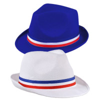 Chapeau bleu blanc rouge